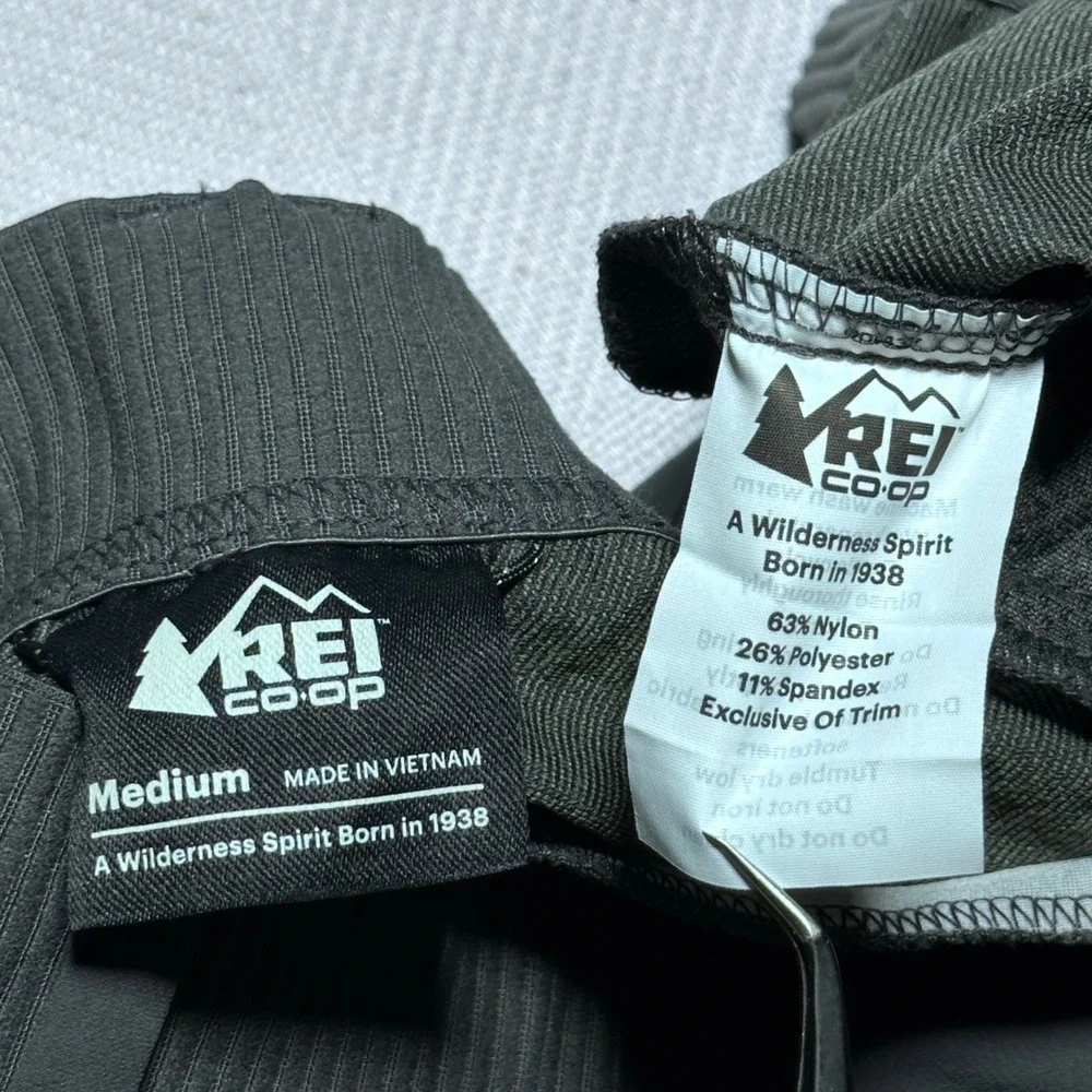 REI Co-op Activator 3.0 Pants Mens Medium Soft Shell DWR Stretch Hiking Gorpcore